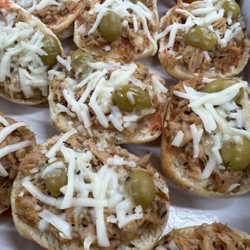 Montadito Chapata Atun y queso